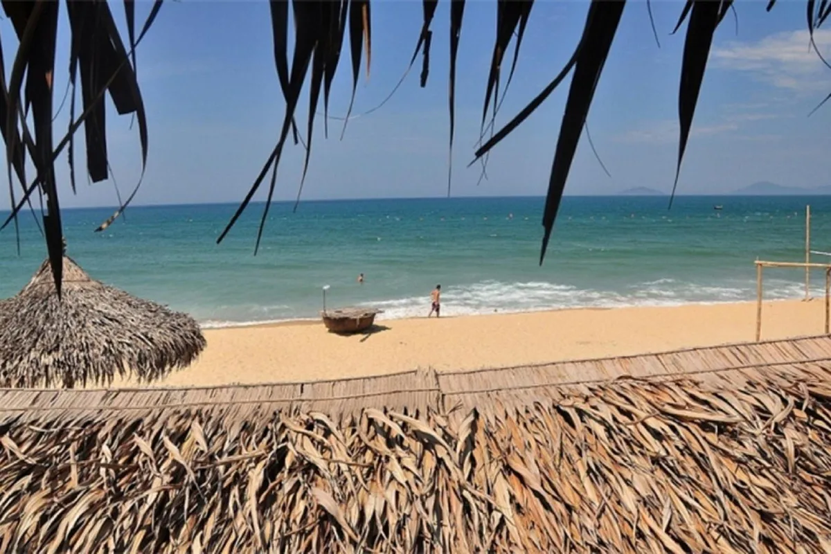 Flame Flowers Homestay Hoi An — rooms and atmosphere