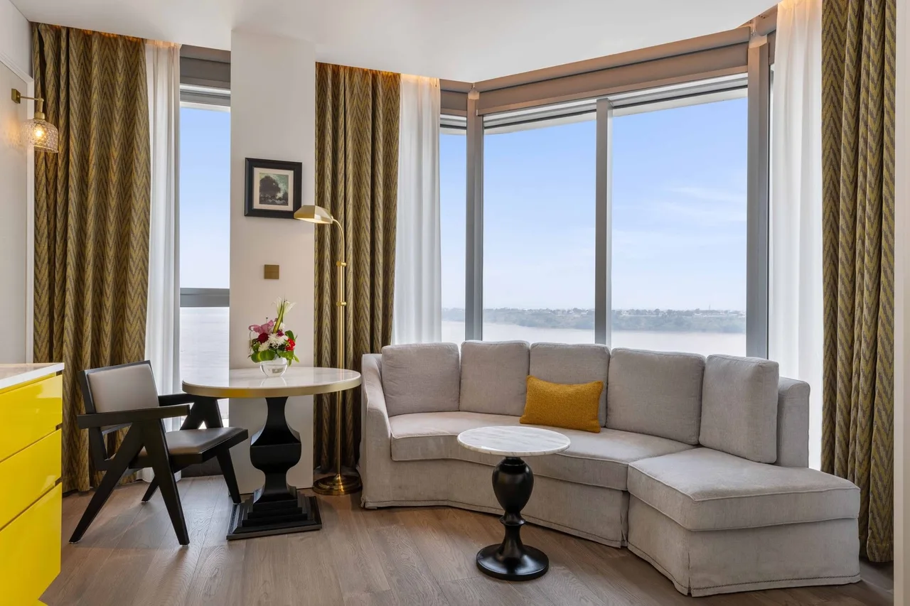 Fleuve Congo Hotel by Blazon Hotels — ภาพห้องพักและบรรยากาศ