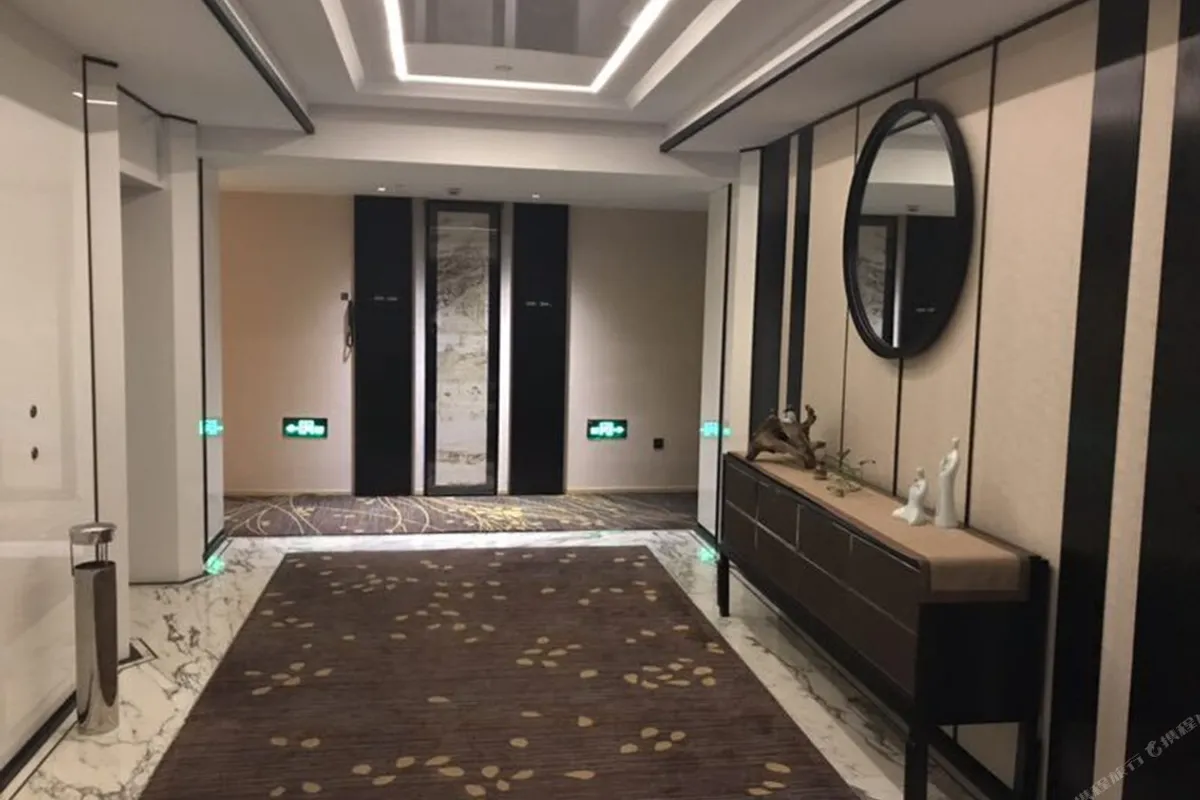 Fortune Bond Hotel Ningbo — rooms and atmosphere