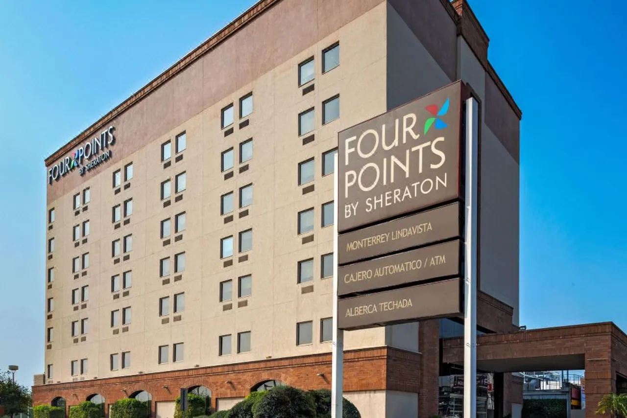 Four Points by Sheraton Monterrey Linda Vista — ภาพห้องพักและบรรยากาศ