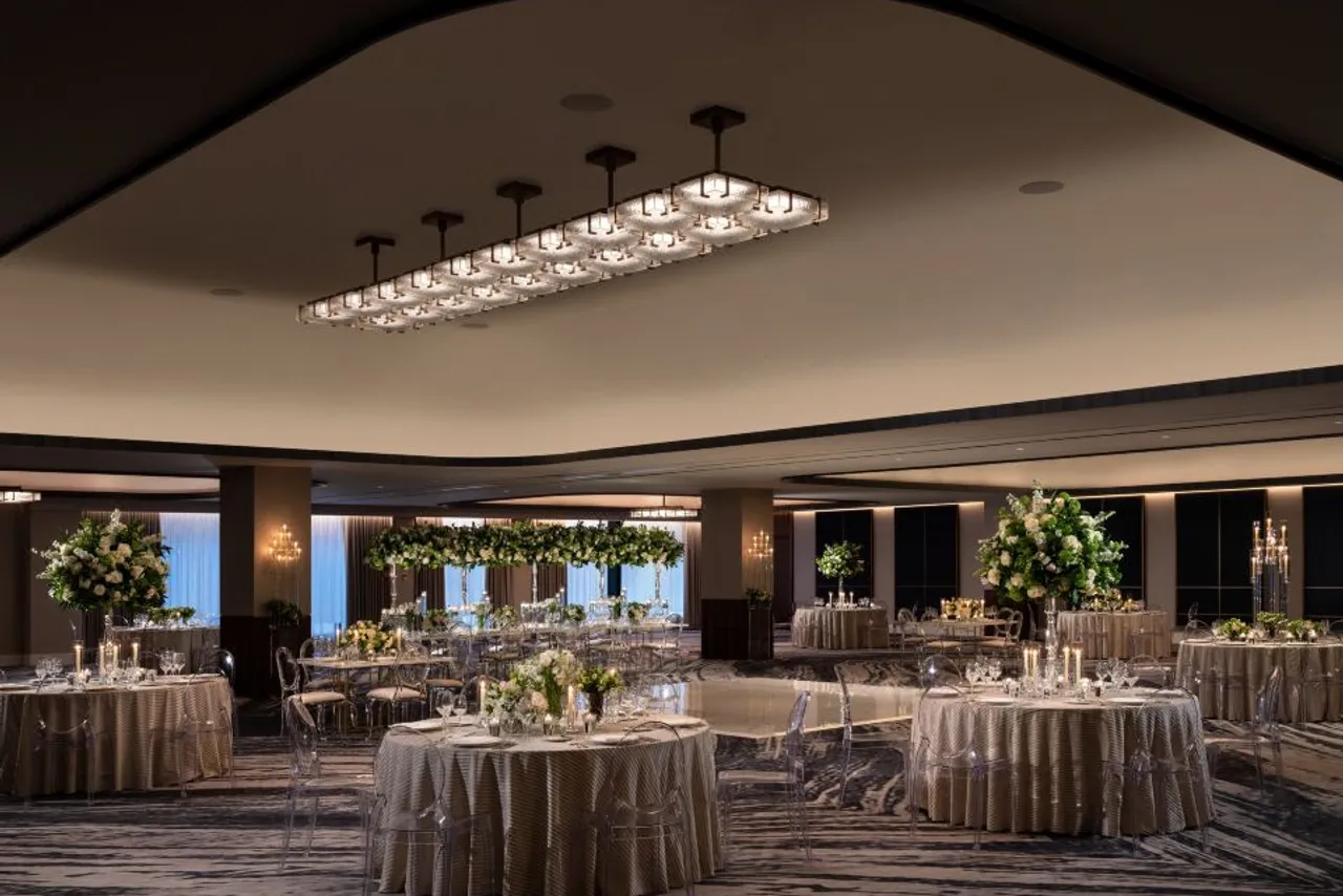 Four Seasons Hotel Houston — ภาพห้องพักและบรรยากาศ