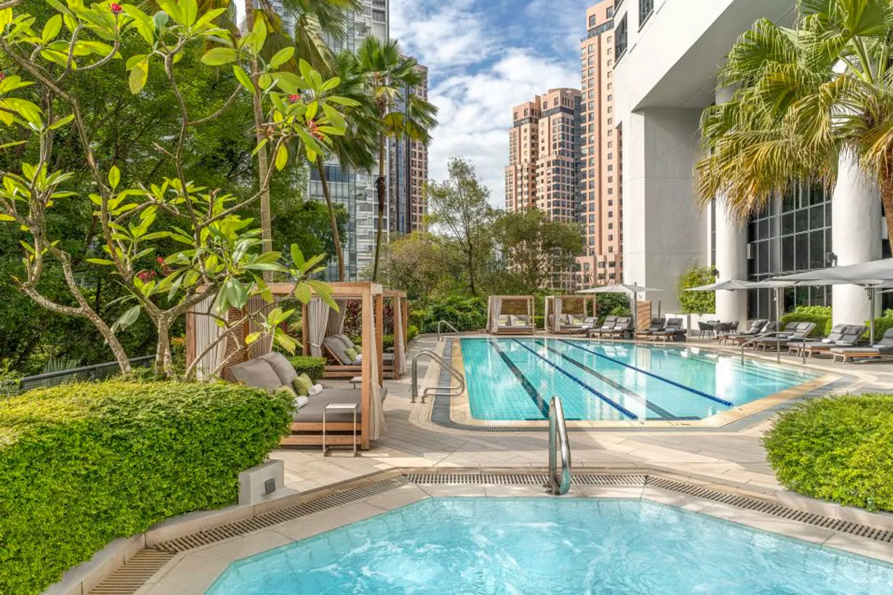 Four Seasons Hotel Singapore — 酒店