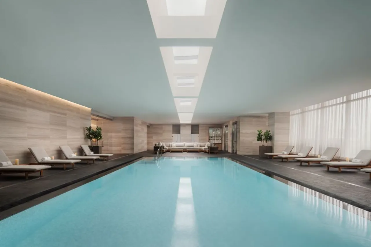 Four Seasons Hotel Toronto — ภาพห้องพักและบรรยากาศ