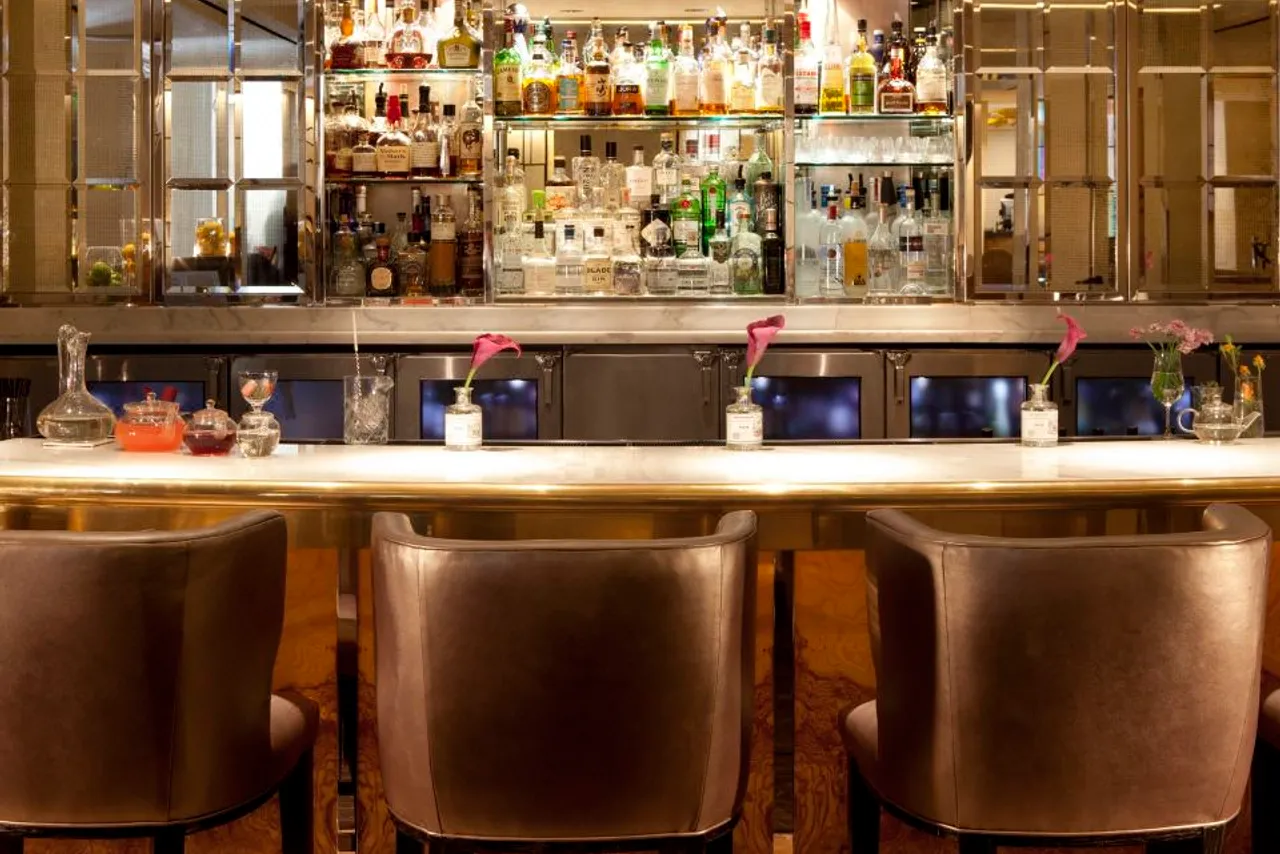 Four Seasons Hotel San Francisco at Embarcadero — ภาพห้องพักและบรรยากาศ