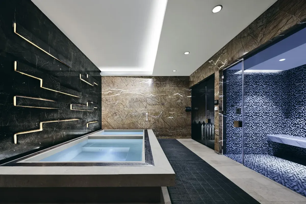 Fraser Suites Chengdu — rooms and atmosphere