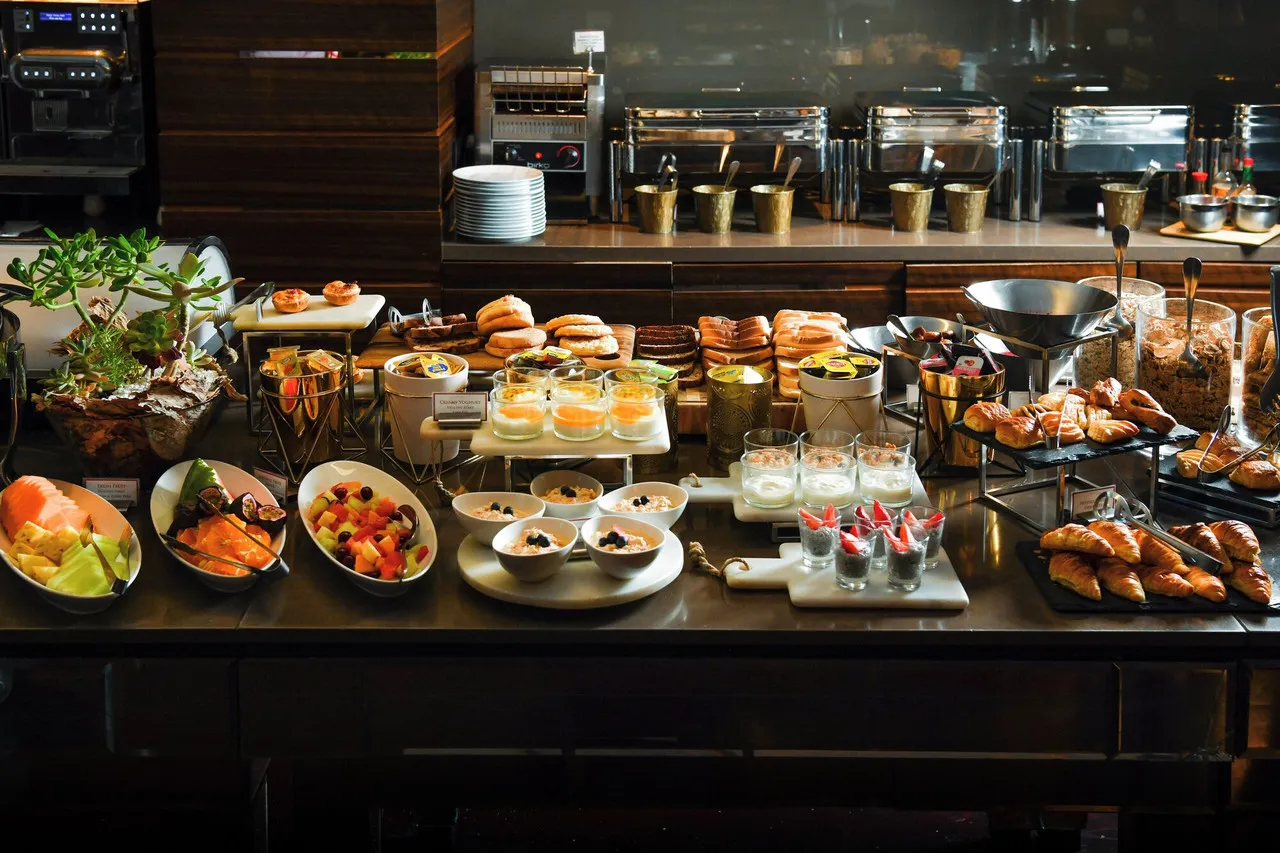 Fraser Suites Sydney — rooms and atmosphere