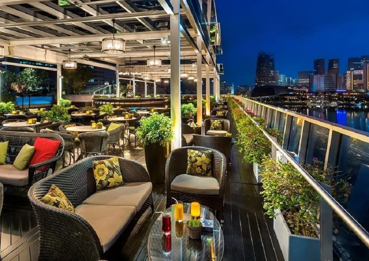 The Fullerton Bay Hotel Singapore — rooms and atmosphere