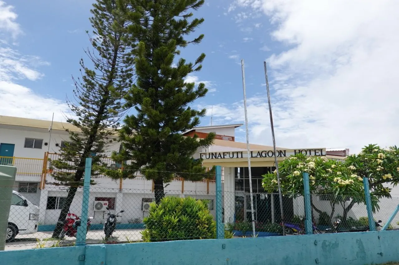 Funafuti Lagoon Hotel — ภาพห้องพักและบรรยากาศ