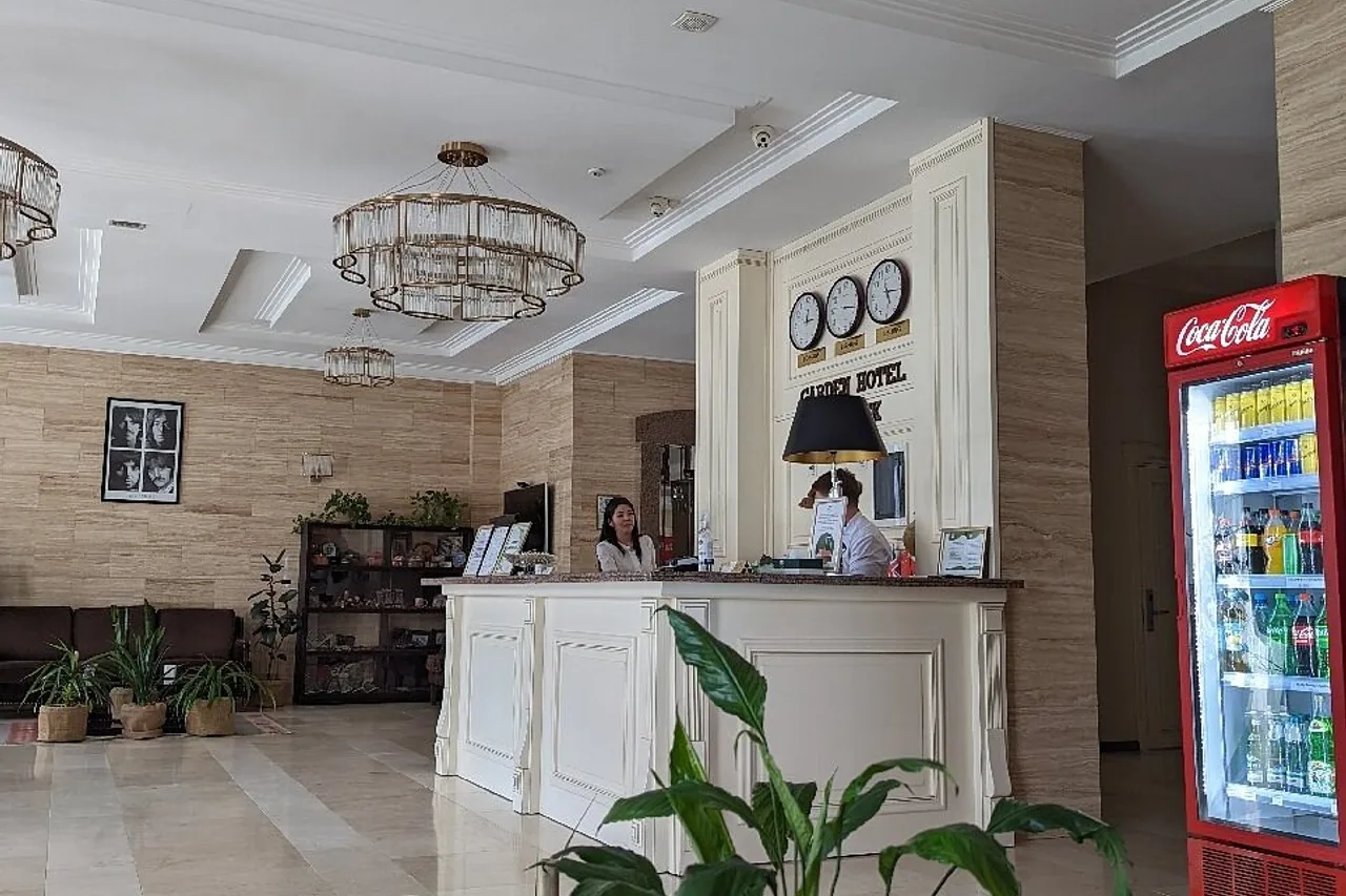 Garden Hotel Bishkek — ภาพห้องพักและบรรยากาศ