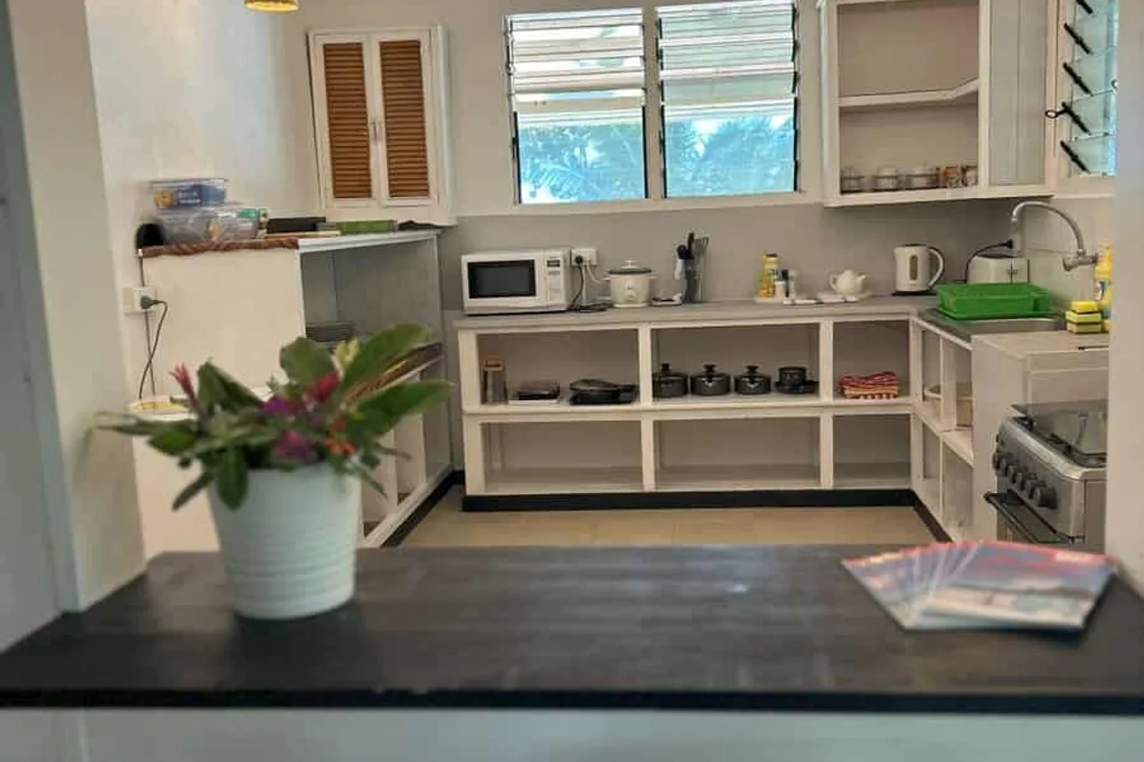 Garden Reef Bungalows — ภาพห้องพักและบรรยากาศ