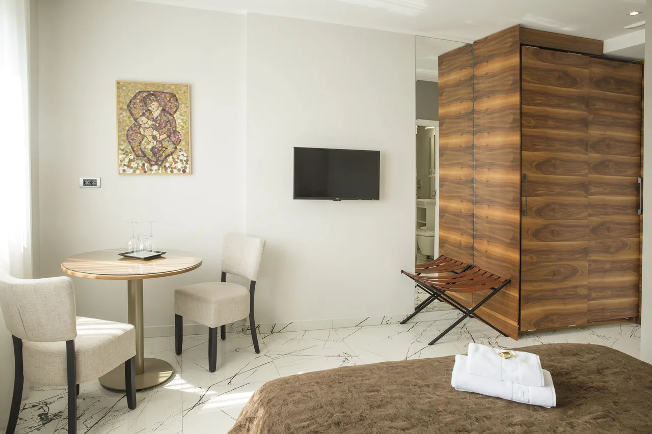 Garni Boutique Hotel Arta — ภาพห้องพักและบรรยากาศ