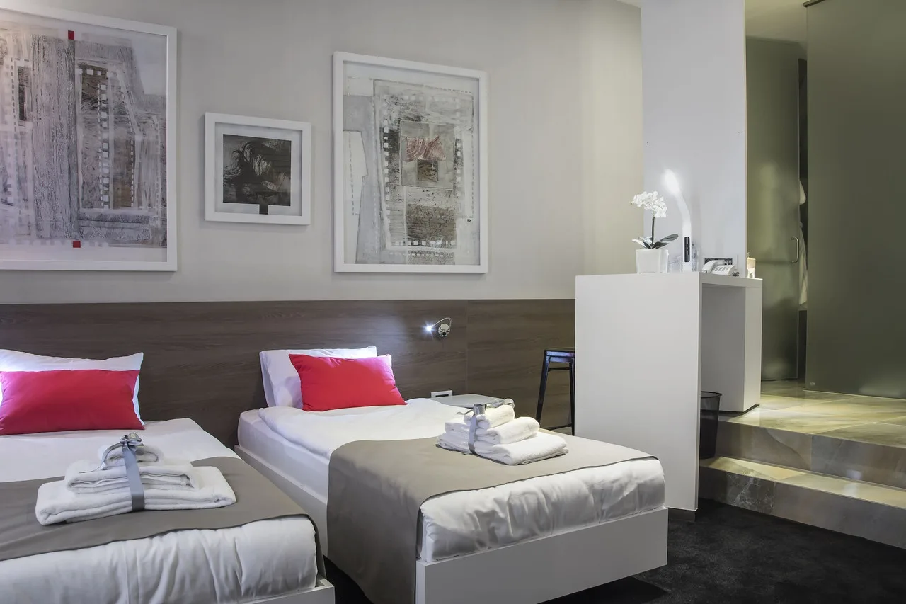 Garni Hotel Eter — ภาพห้องพักและบรรยากาศ