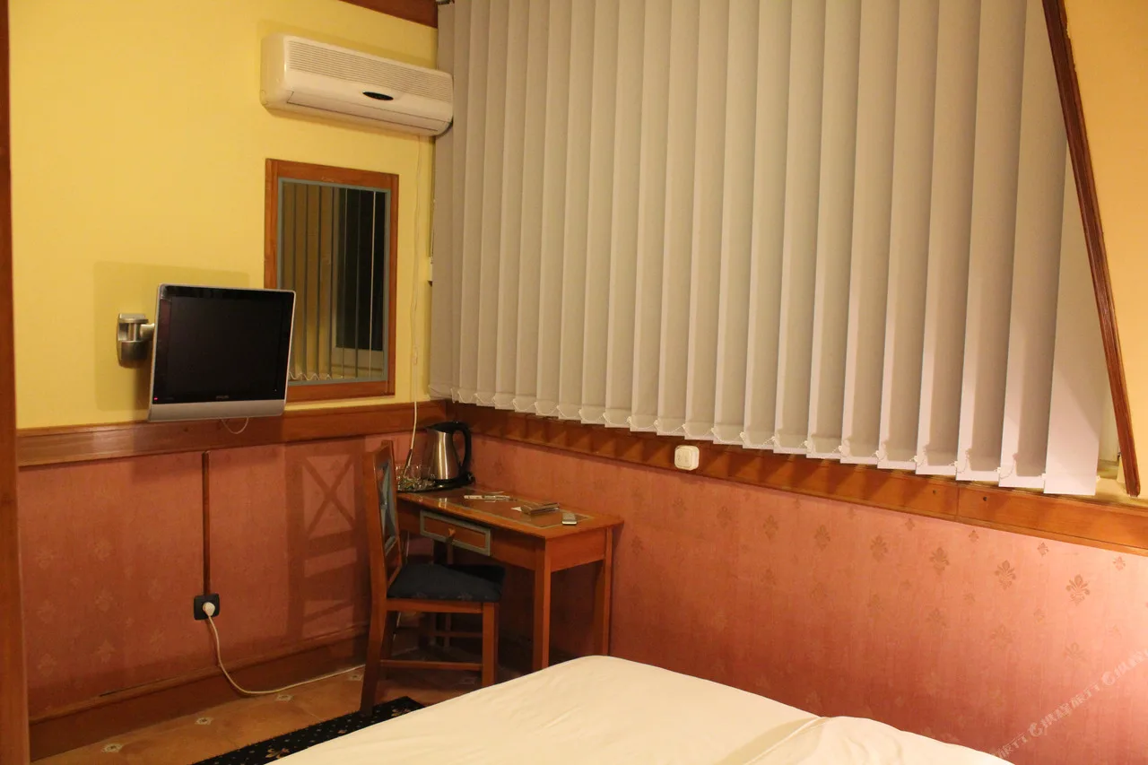 Garni Hotel Zenit — ภาพห้องพักและบรรยากาศ