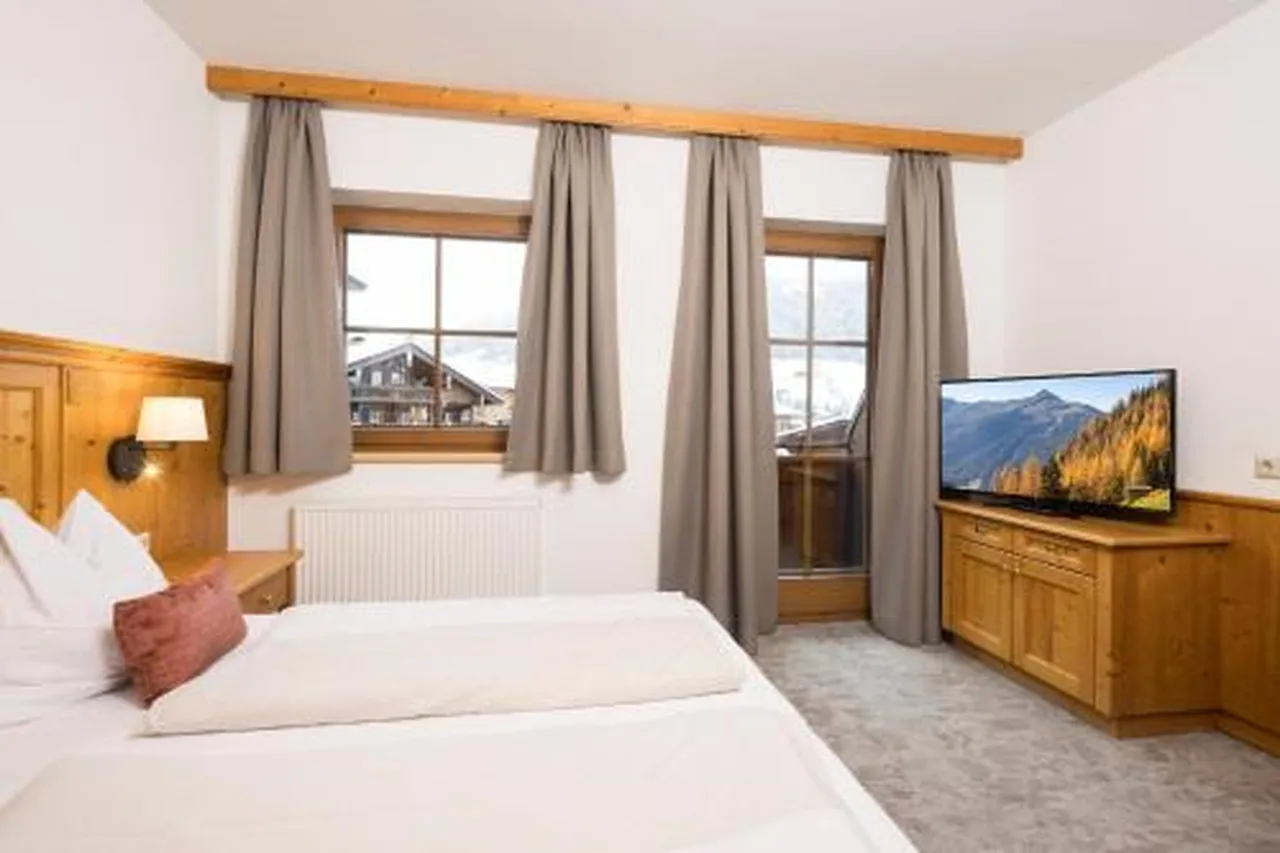 Gasthaus Jakober — rooms and atmosphere