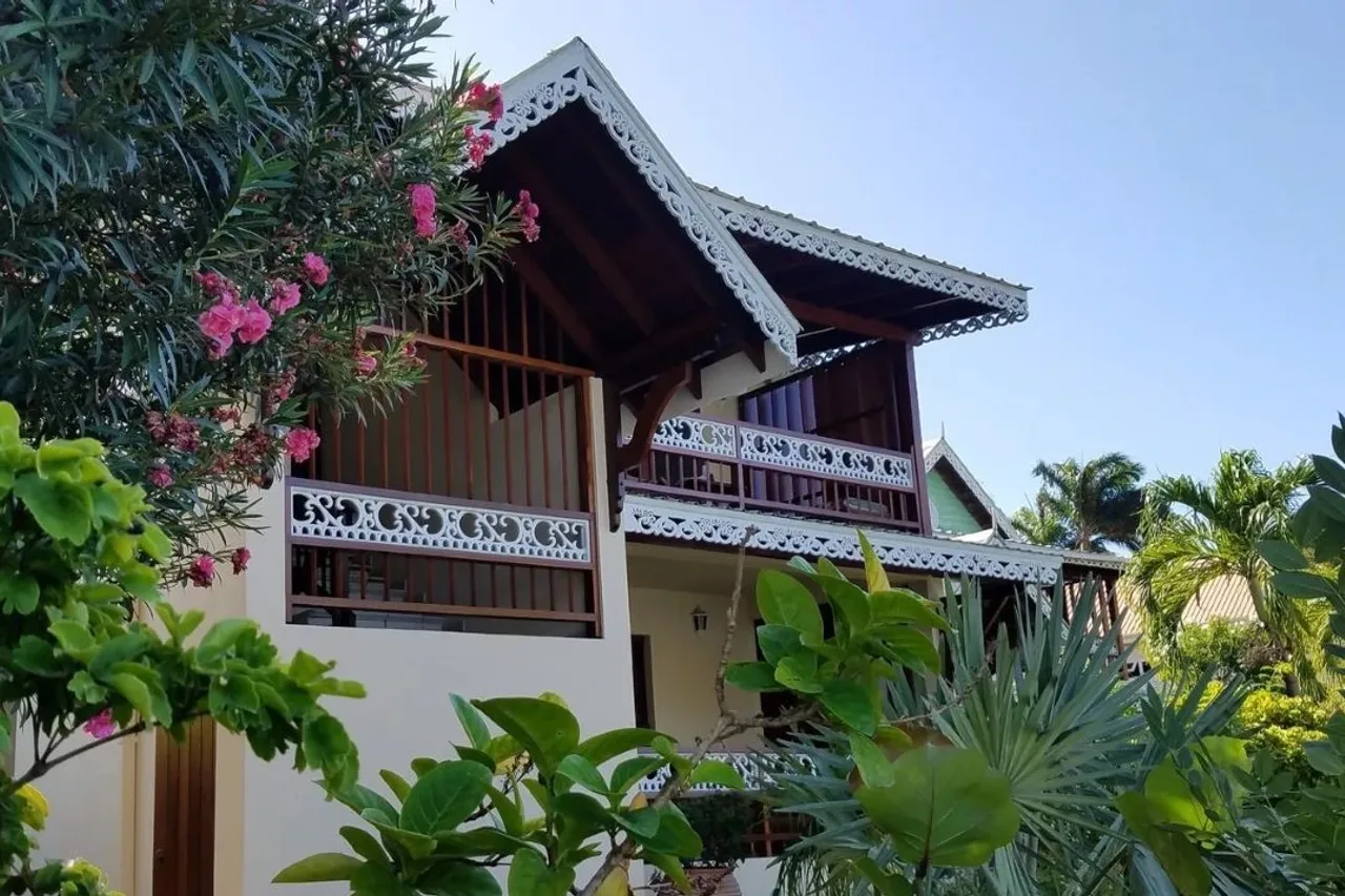 Gingerbread Hotel — เบเกีย