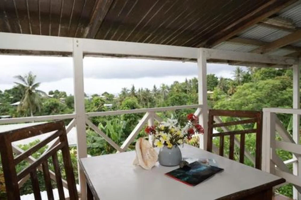 Gizo Lodge — ภาพห้องพักและบรรยากาศ