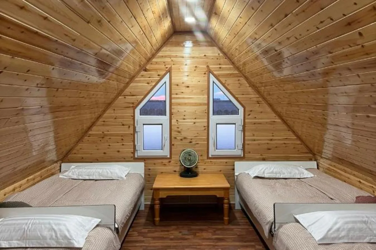 Gobi Desert Guesthouse — ภาพห้องพักและบรรยากาศ