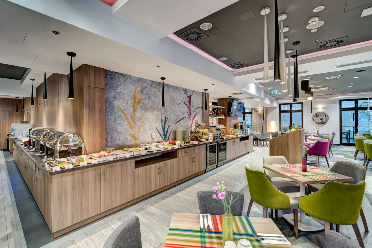 Golden Tulip Krakow Kazimierz — ภาพห้องพักและบรรยากาศ