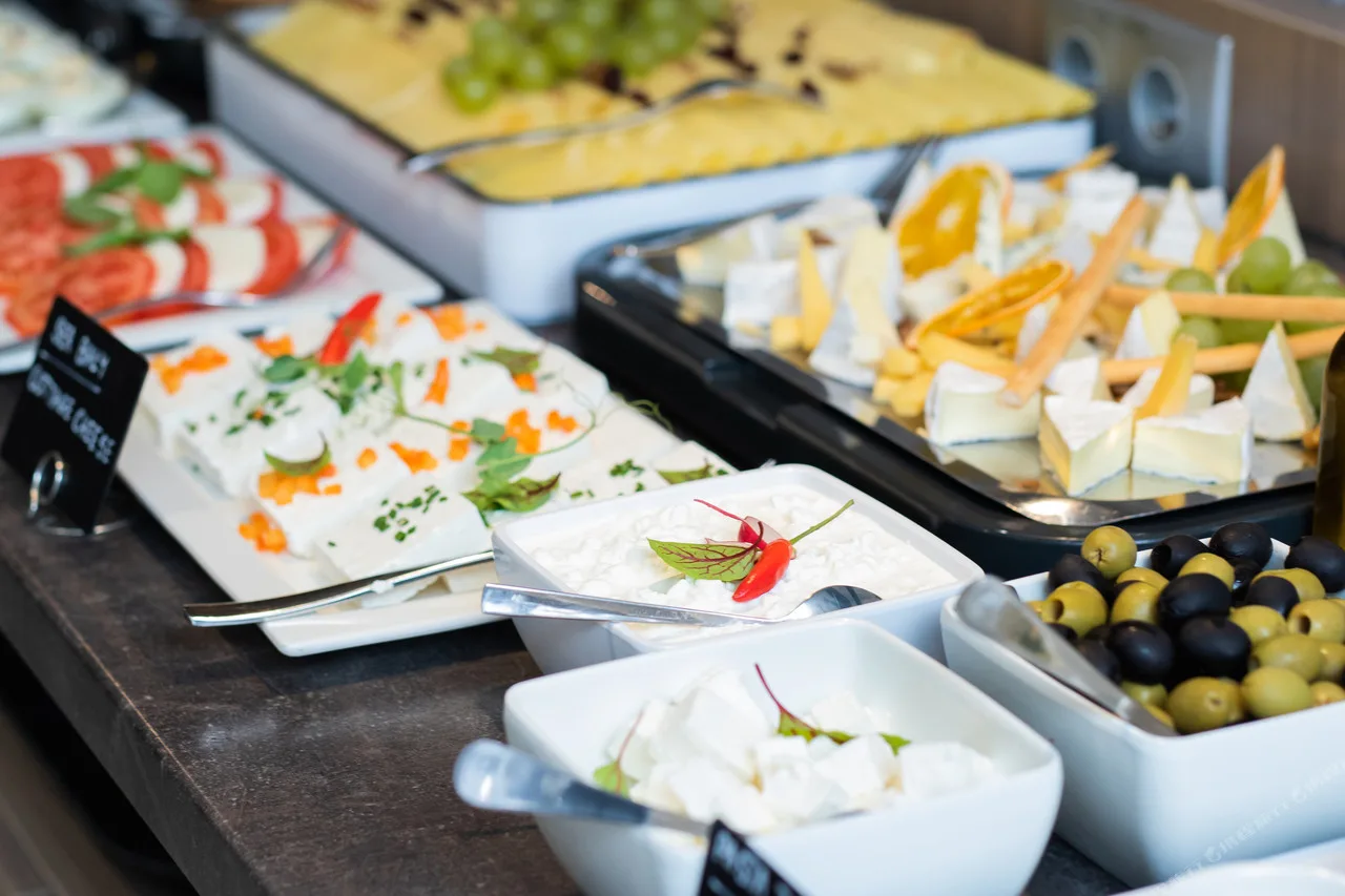 Golden Tulip Krakow Kazimierz — ภาพห้องพักและบรรยากาศ