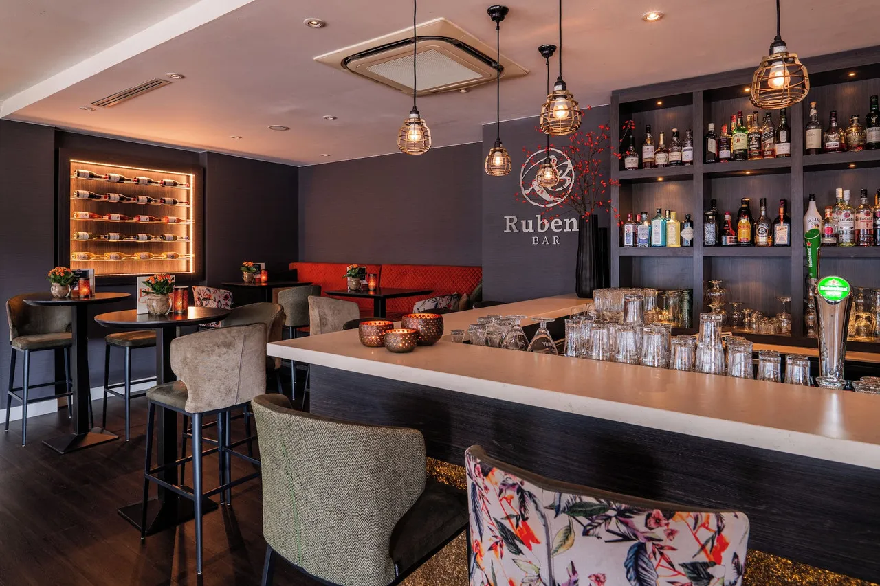 Golden Tulip Leiden Centre — rooms and atmosphere