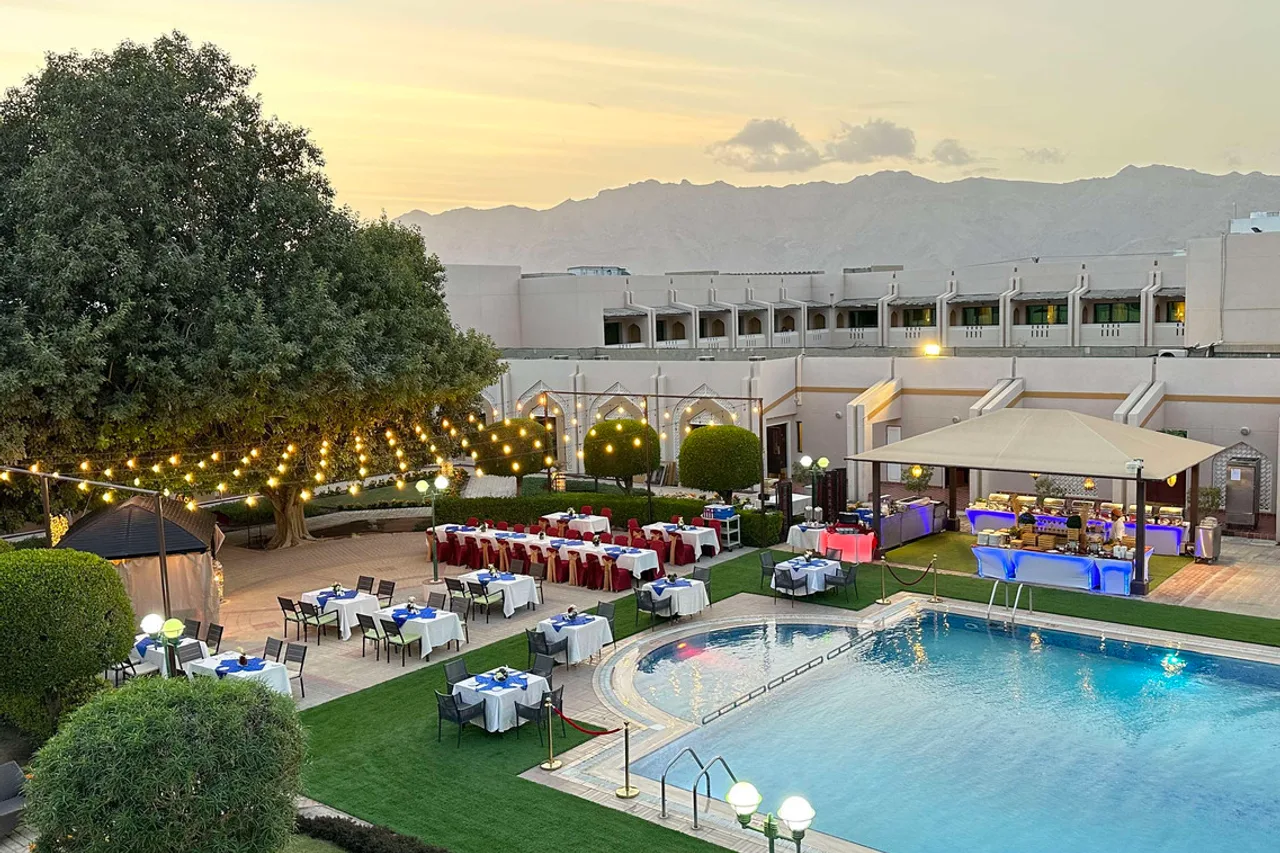 Golden Tulip Nizwa Hotel — ภาพห้องพักและบรรยากาศ
