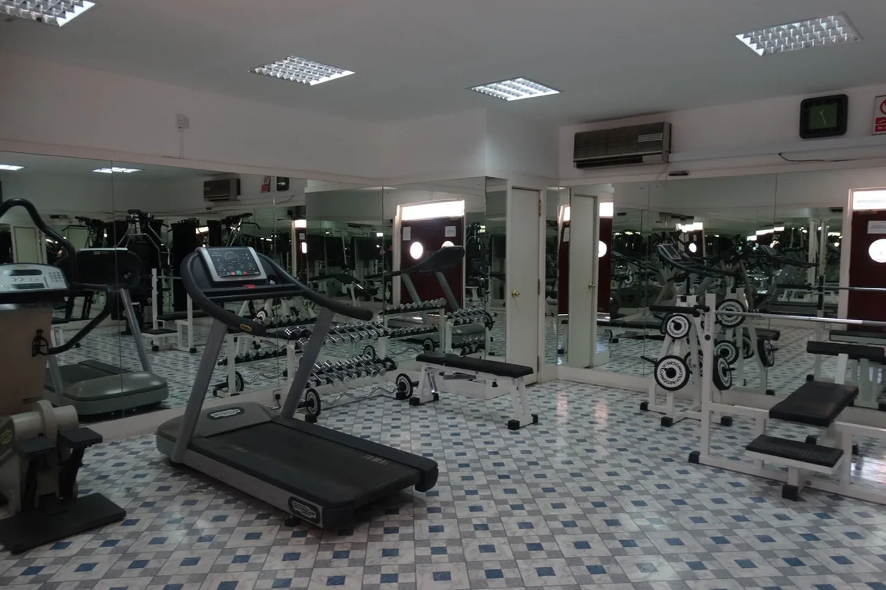 Golden Tulip Nizwa Hotel — ภาพห้องพักและบรรยากาศ