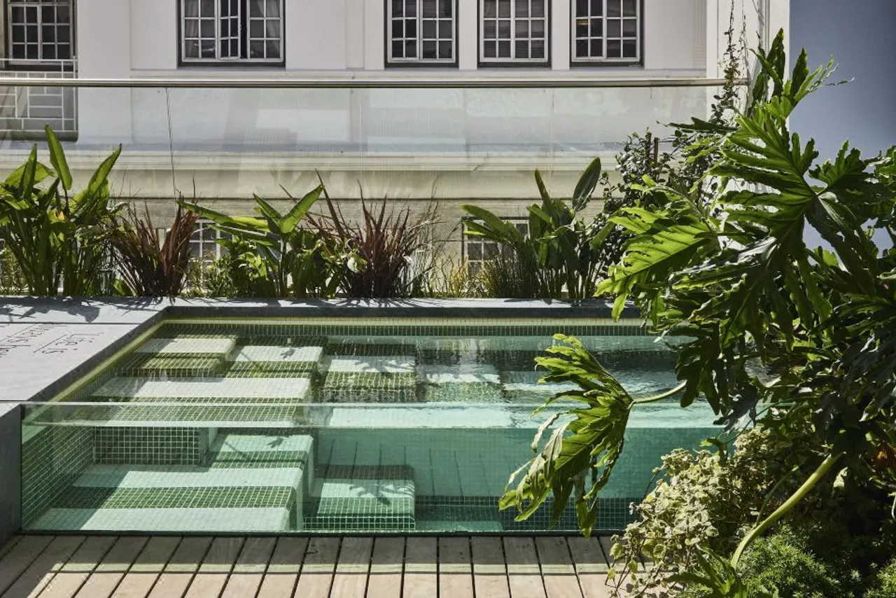 Gorgeous George by Design Hotels — rooms and atmosphere