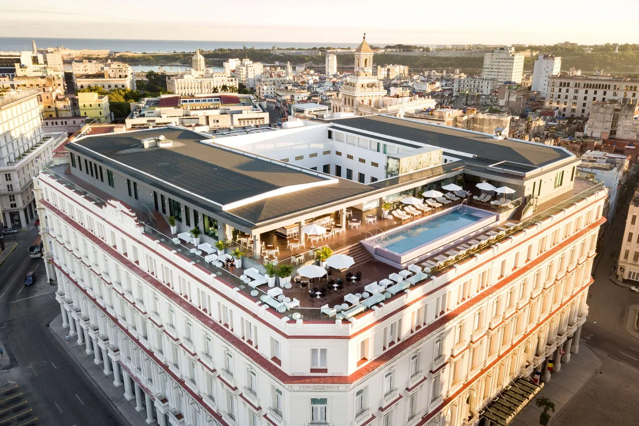Gran Hotel Manzana Kempinski La Habana — rooms and atmosphere