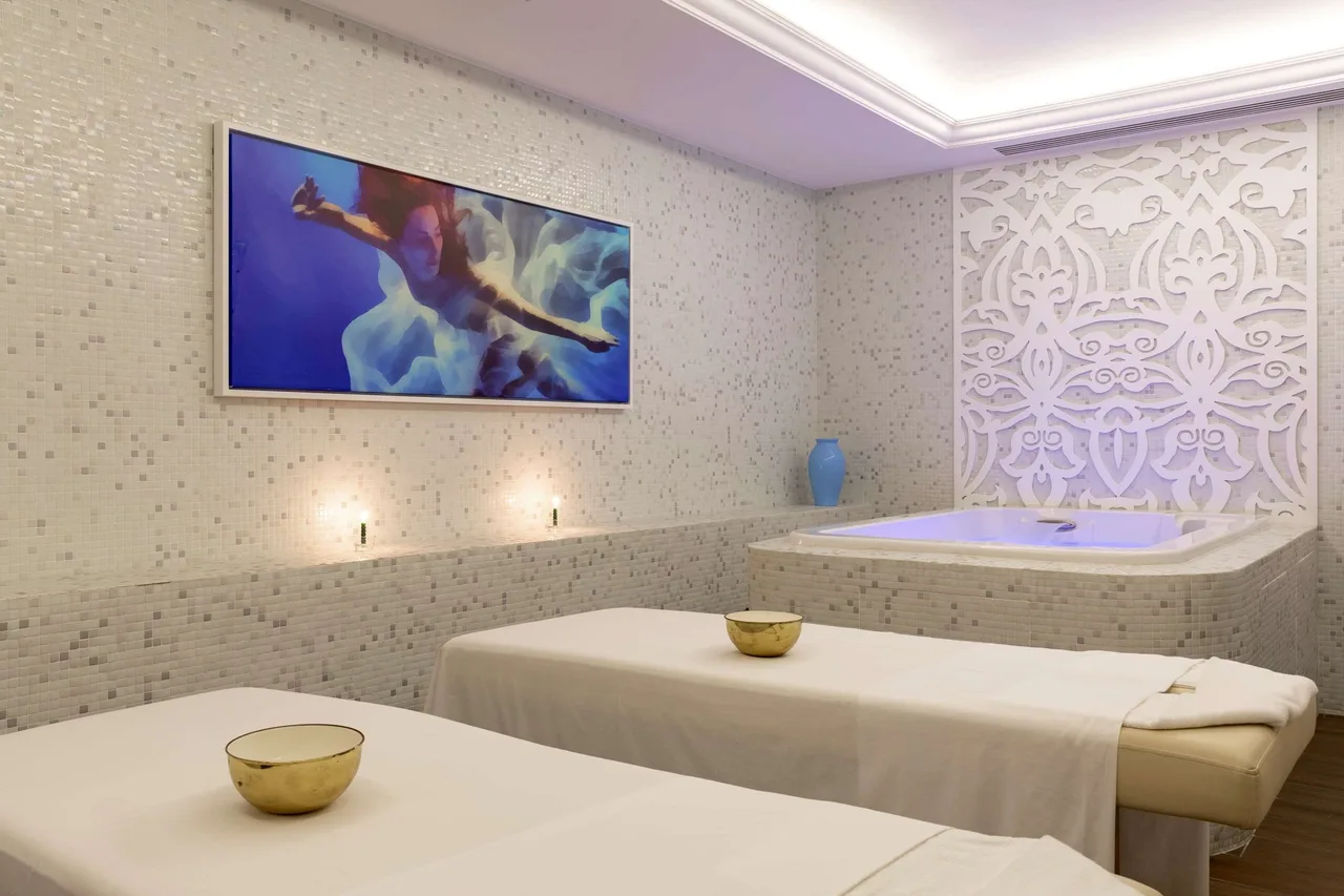 Gran Hotel Manzana Kempinski La Habana — rooms and atmosphere