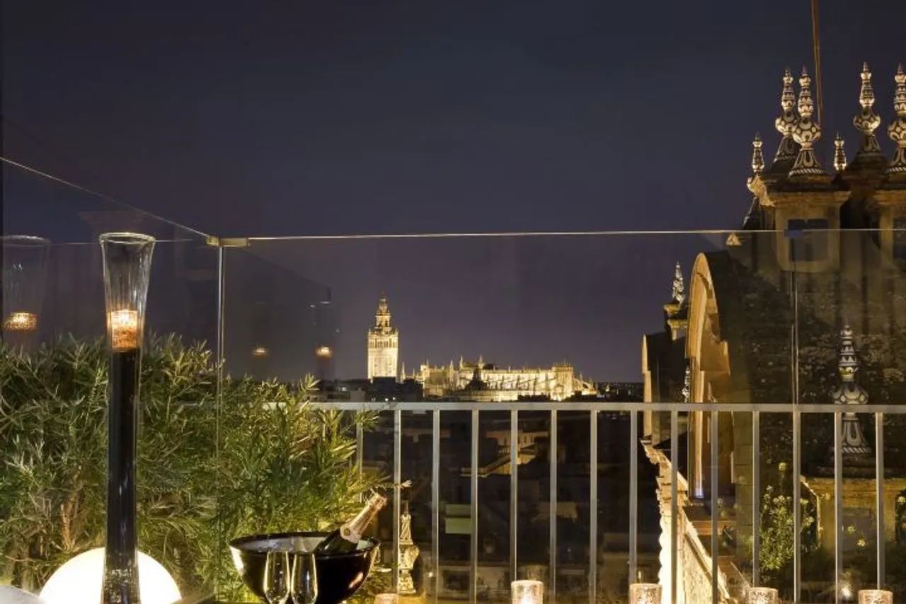 Hotel Colón Gran Meliá (The Leading Hotels of the World) — rooms and atmosphere