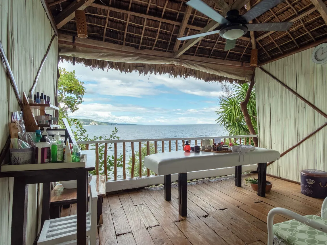 Granada Beach Resort — rooms and atmosphere