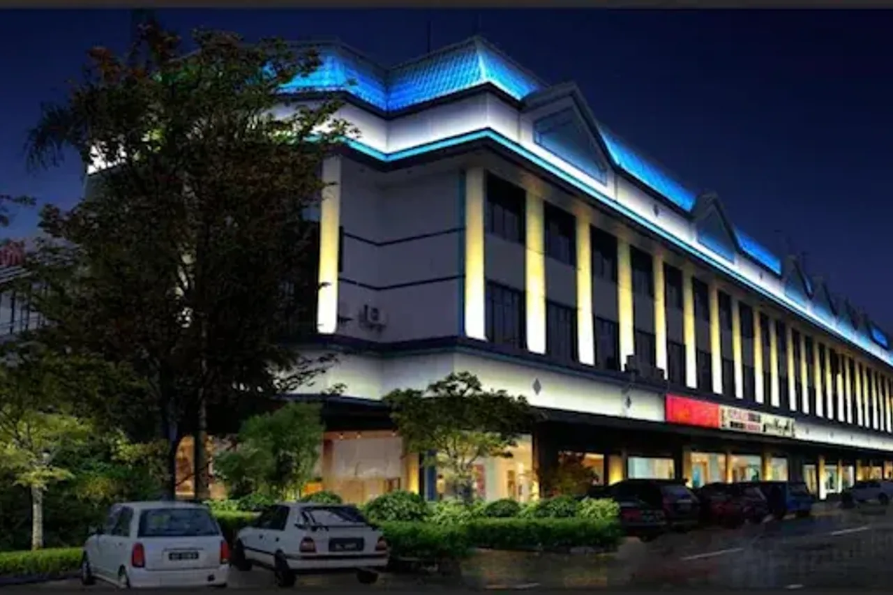 Grand City Hotel — ภาพห้องพักและบรรยากาศ