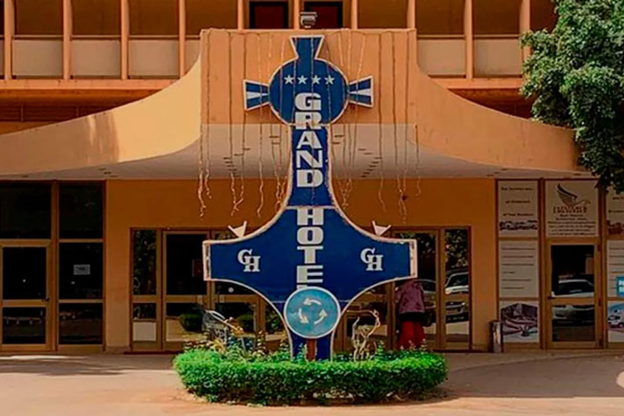 Grand Hôtel du Niger — ภาพห้องพักและบรรยากาศ