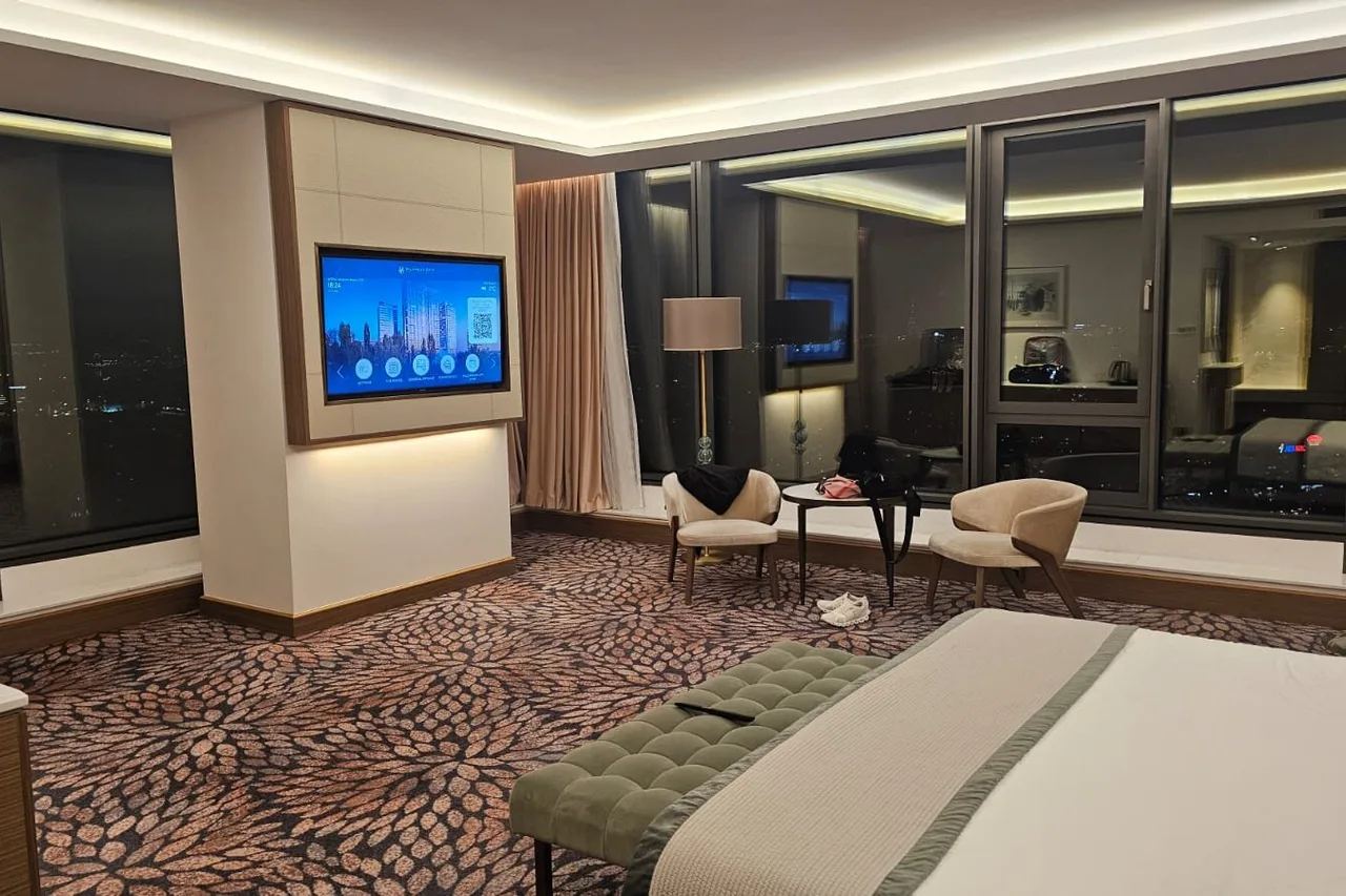 Grand Hotel Millennium Sofia — ภาพห้องพักและบรรยากาศ