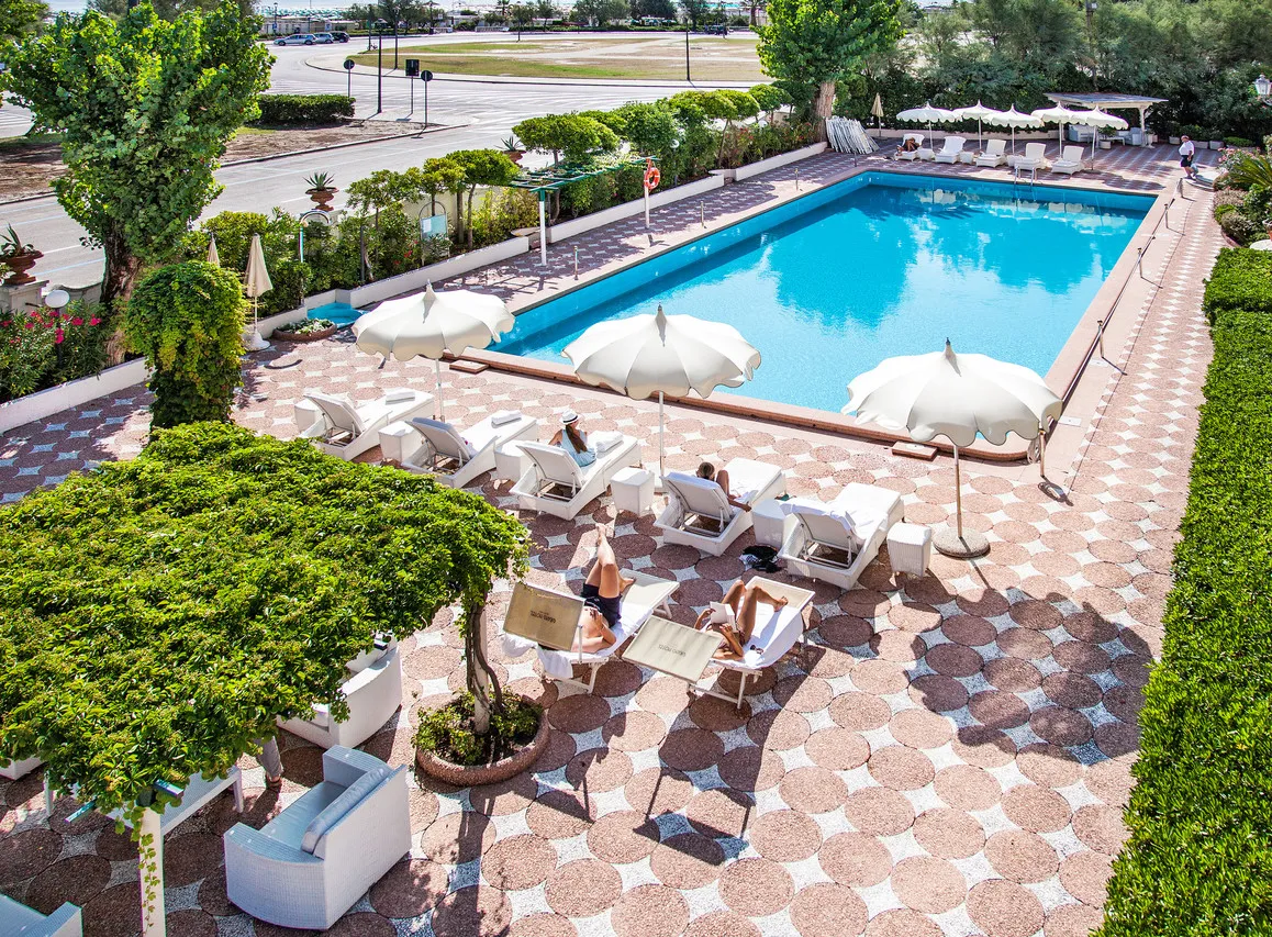Grand Hotel Rimini — rooms and atmosphere