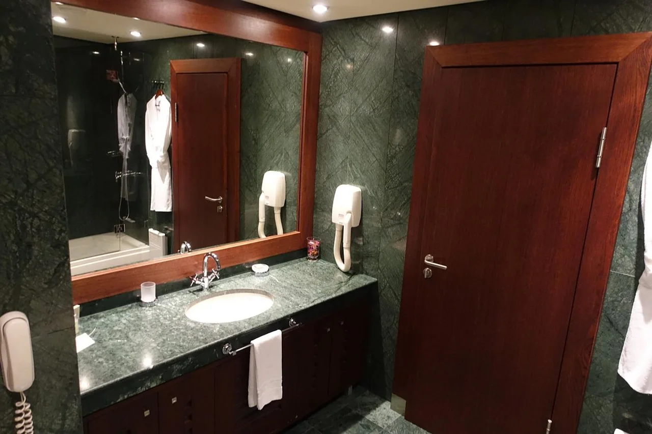 Grand Hotel Sofia — rooms and atmosphere