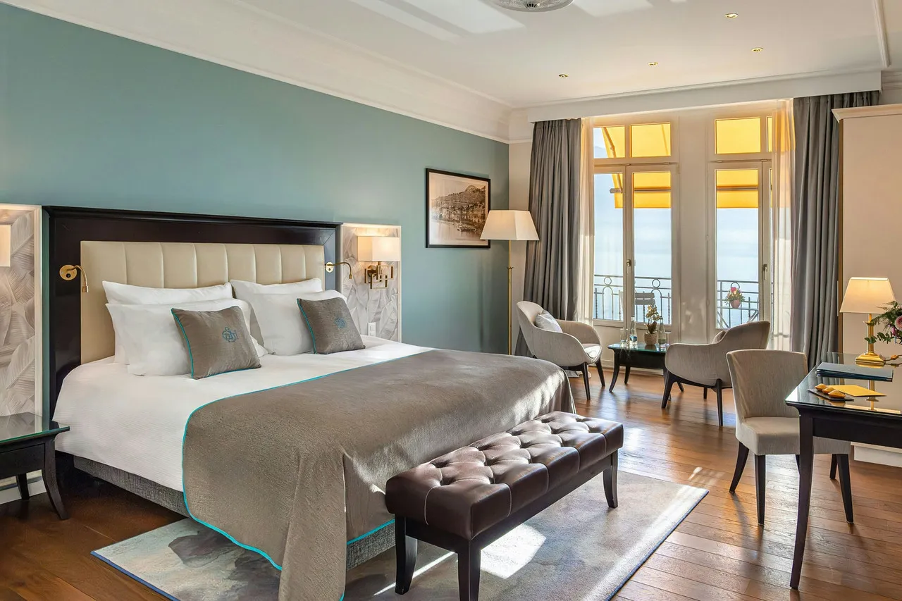 Grand Hotel Suisse Majestic — rooms and atmosphere