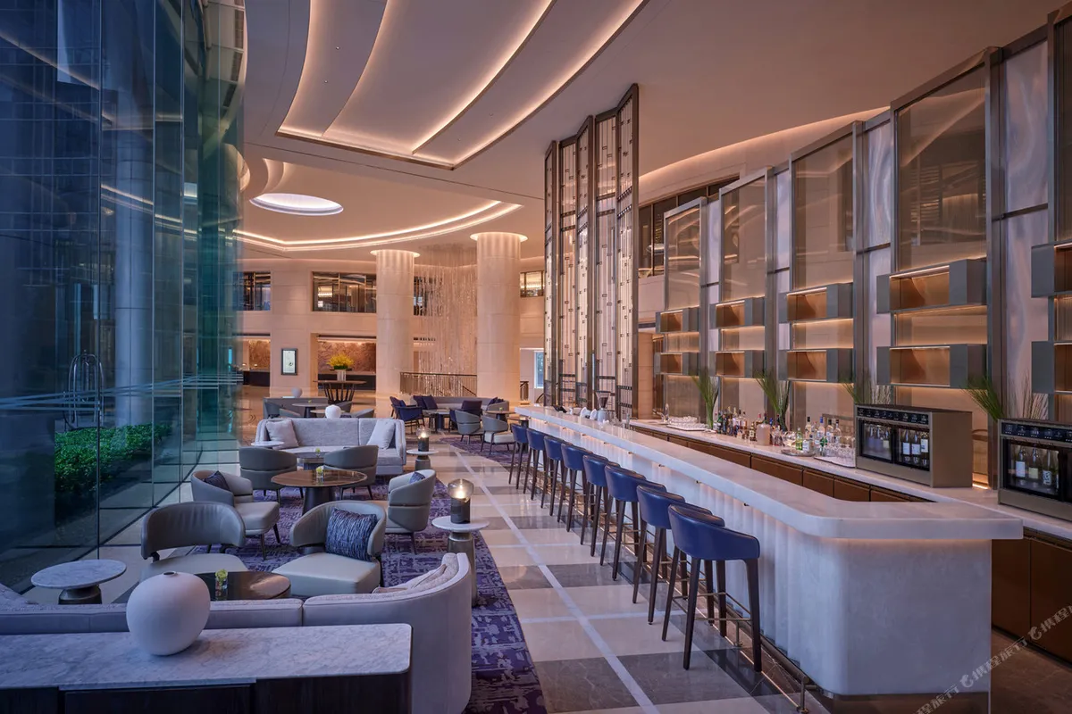 Grand Hyatt Beijing — rooms and atmosphere