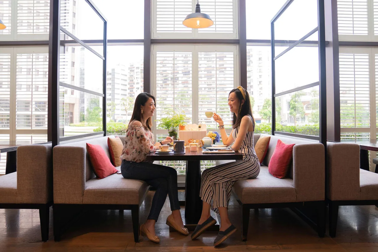 Grand Hyatt Taipei — rooms and atmosphere