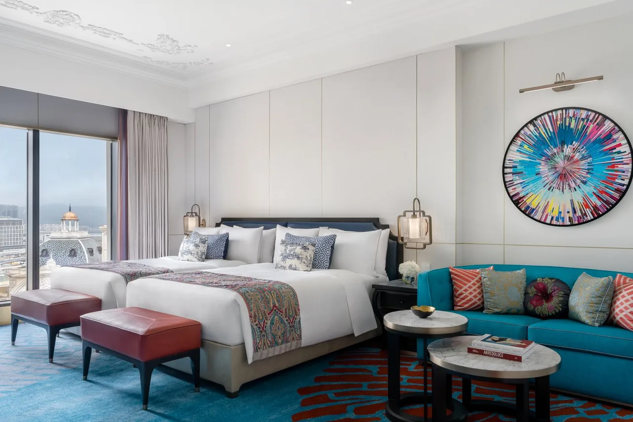 Grand Lisboa Palace Macau — rooms and atmosphere