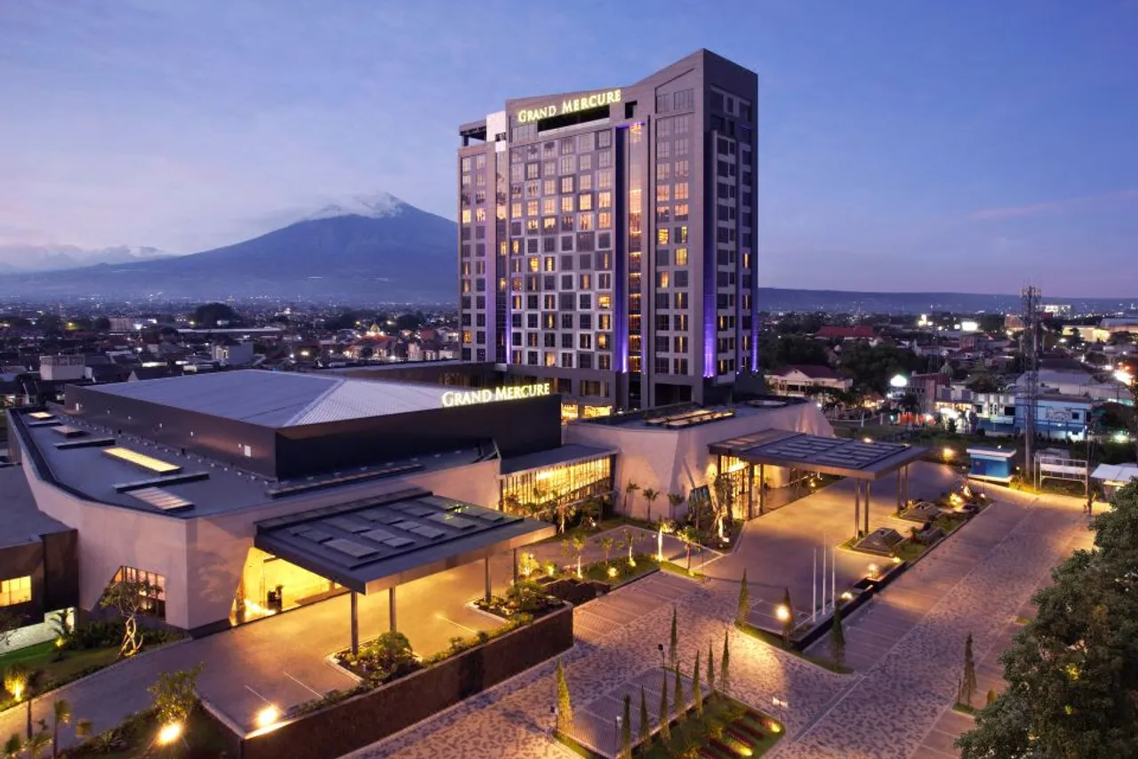 Grand Mercure Malang Mirama — โรงแรมในมาลัง & ภูเขาไฟโบรโม