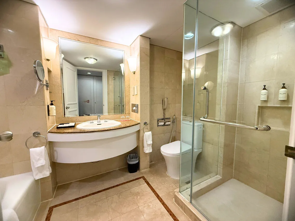 Grand Millennium Kuala Lumpur — rooms and atmosphere