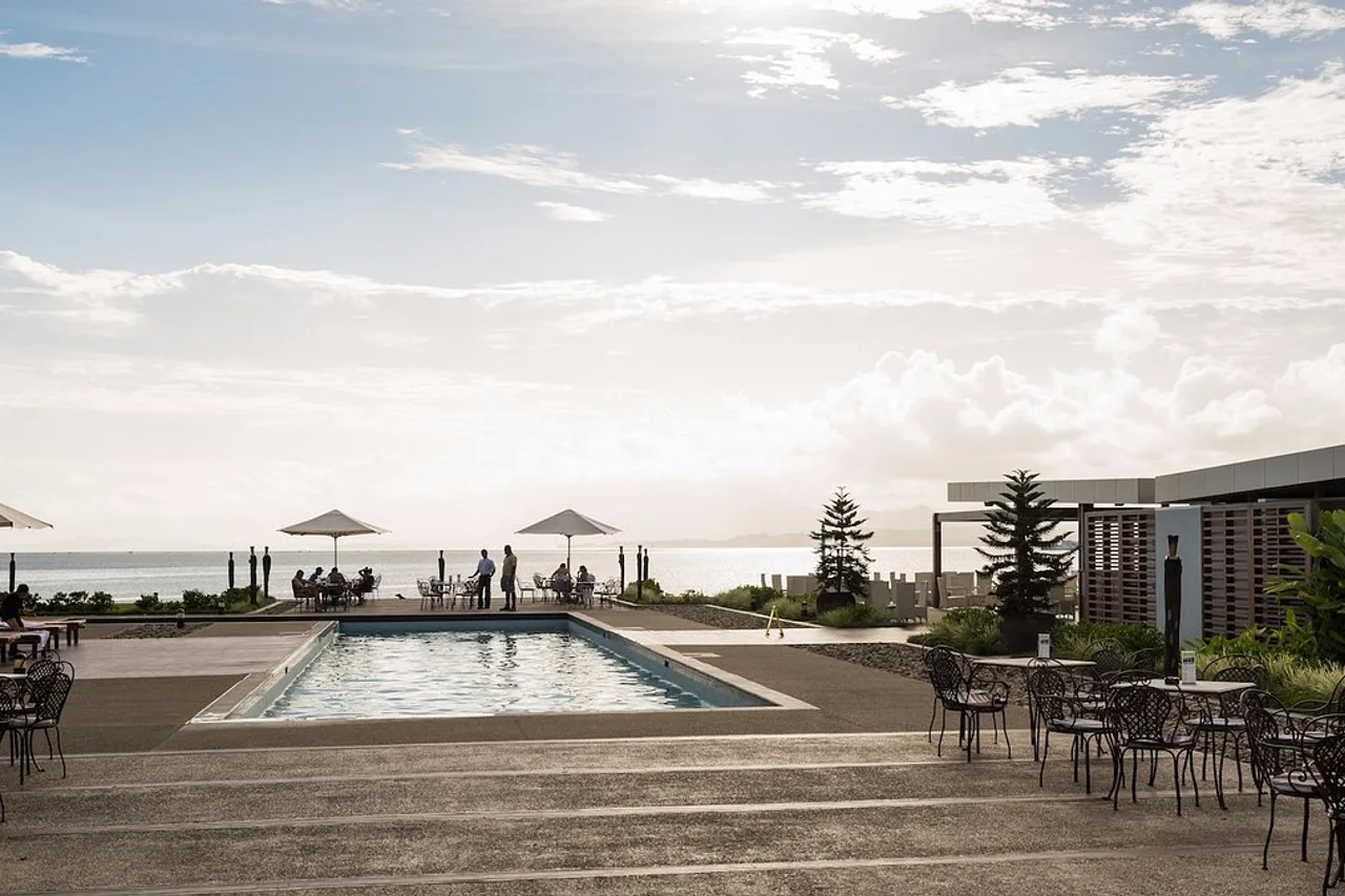 Grand Pacific Hotel — rooms and atmosphere
