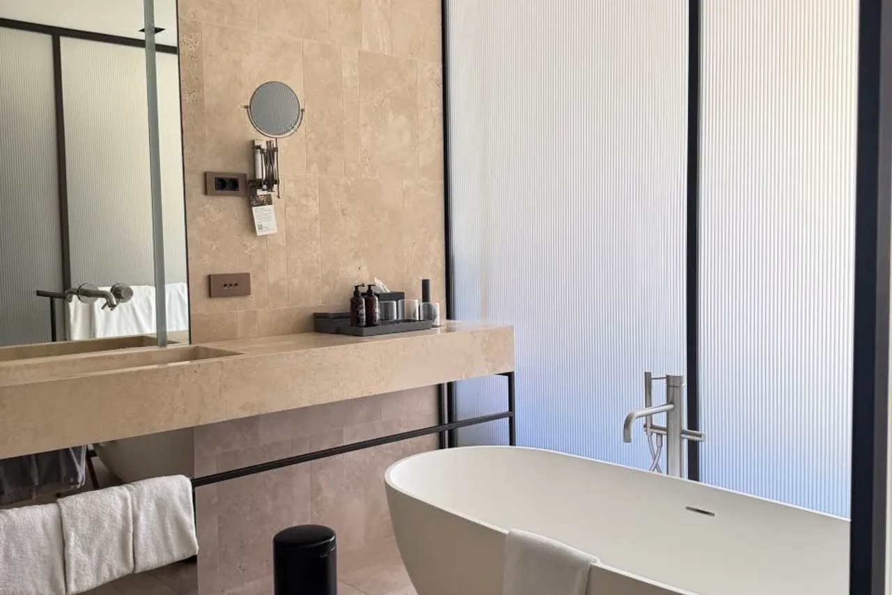 Grand Park Hotel Rovinj by Maistra Collection — ภาพห้องพักและบรรยากาศ