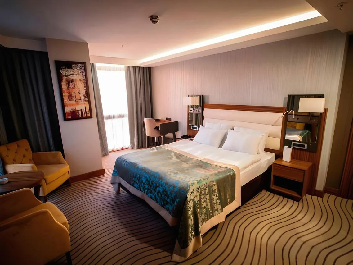 Grand Turkuaz Hotel — rooms and atmosphere