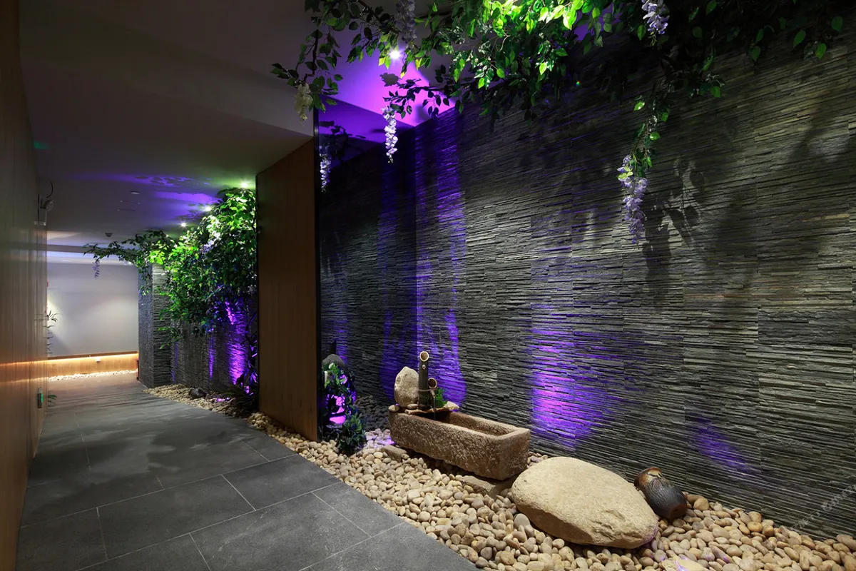 Grand Yiju Hotel Nanjing Xinjiekou — rooms and atmosphere
