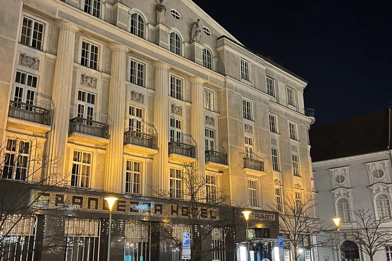 Grandezza Hotel Luxury Palace — ภาพห้องพักและบรรยากาศ