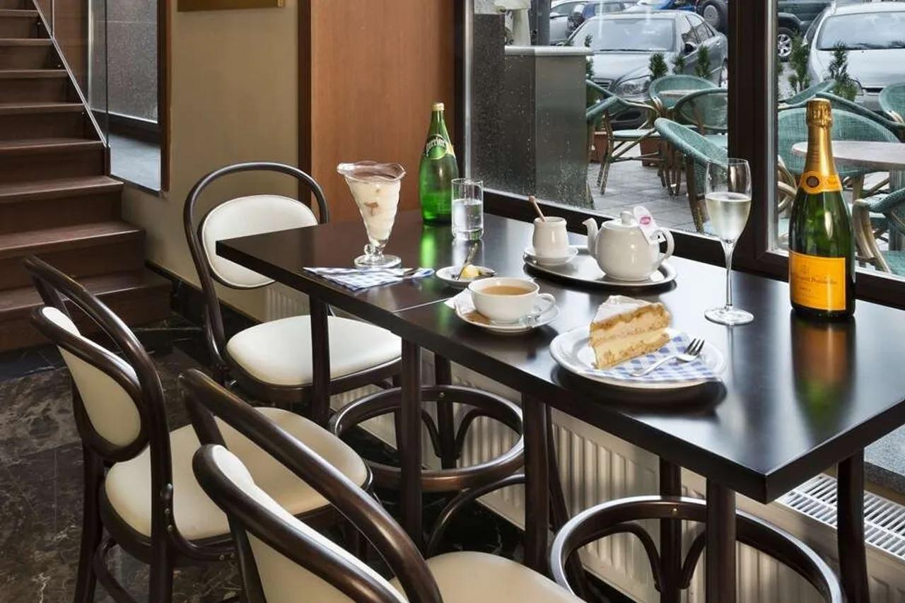 Grandezza Hotel Luxury Palace — ภาพห้องพักและบรรยากาศ