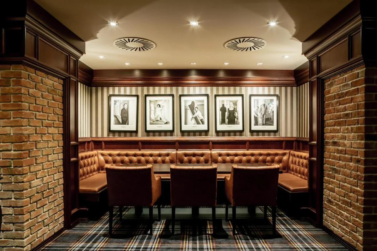 Grandhotel Pupp — ภาพห้องพักและบรรยากาศ
