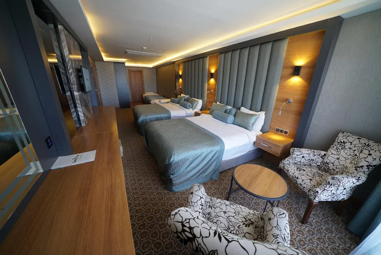 Green Prusa Hotel — rooms and atmosphere